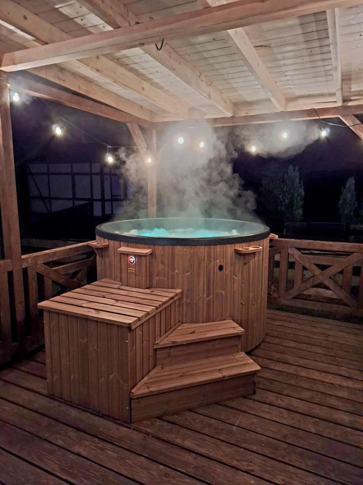 Pastelowy Domek Z Balia Elektryczna Z Jacuzzi Zalakowo Экстерьер фото